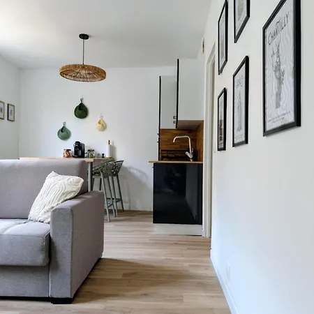 Apartment L'ecrin De Senlis, Elegant 2 Pieces, Centre-ville Avec Parking Public A Proximite *